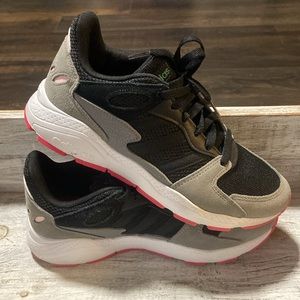 Women’s size 8 Cloud Foam Adidas sneakers